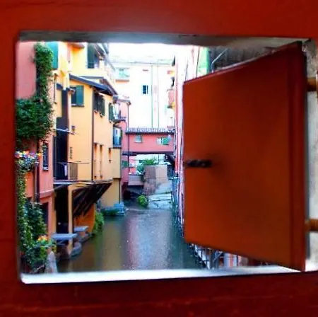 Portici Di Via Piella * Bologna